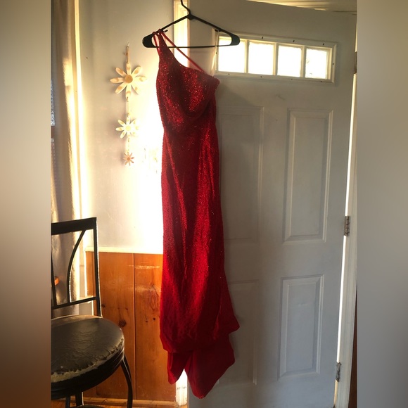 Prom Dress - Picture 2 of 9